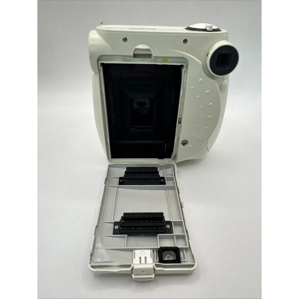 Fujifilm Instax mini 7S 16162434 Instant Film Camera – White Untested
